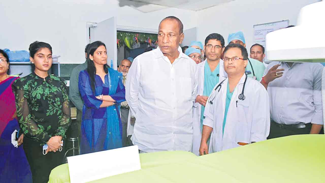 మల్లారెడ్డి దవాఖానలో క్యాథ్‌ల్యాబ్‌