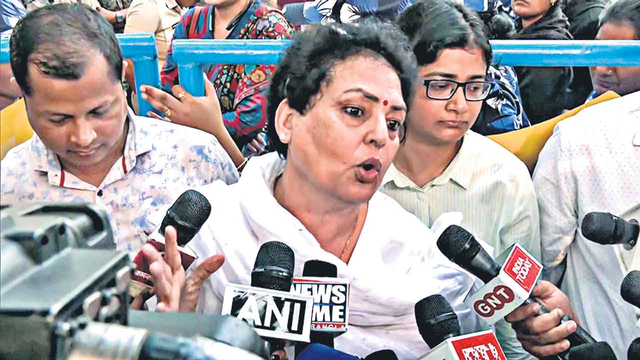 West Bengal | బెంగాల్‌లో రాష్ట్రపతి పాలన విధించాలి.. జాతీయ మహిళా కమిషన్‌ డిమాండ్‌