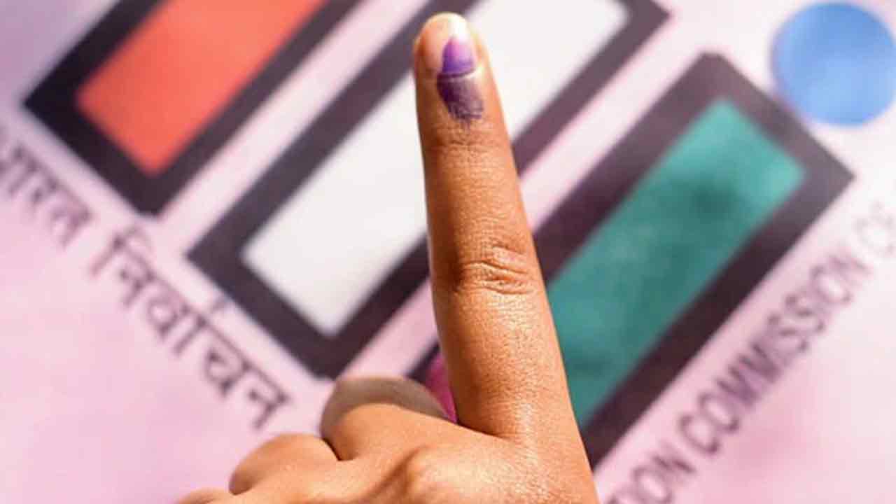 ఓటు నమోదుపై పట్టభద్రుల అనాసక్తి