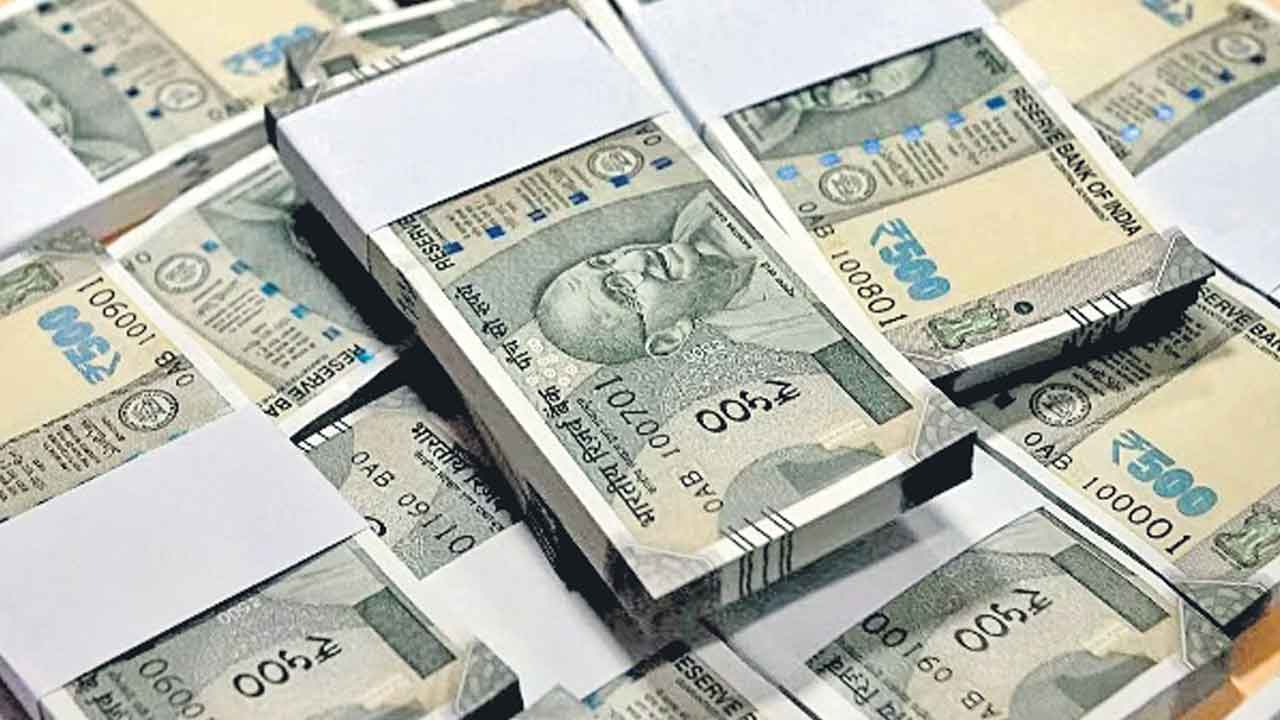 Salaries | మాటలకే పరిమితమైన రేవంత్‌ హామీ.. అందని ద్రాక్షగానే ఒకటో తేదీన జీతాలు!