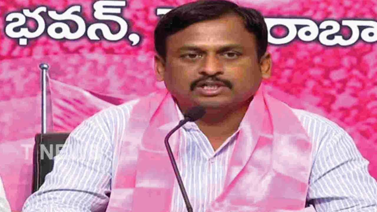 కేసీఆర్‌ ఉద్యోగాలకు రేవంత్‌ సభలా?