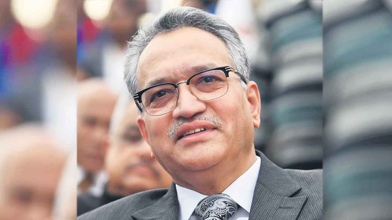 లోక్‌పాల్‌ చైర్‌పర్సన్‌గా జస్టిస్‌ ఖాన్విల్కర్‌