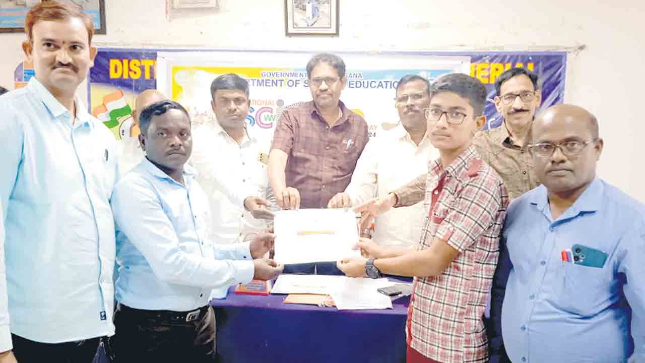 గొప్ప శాస్త్రవేత్తలుగా ఎదగాలి