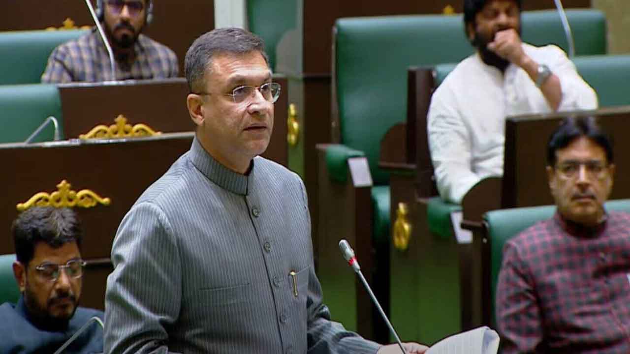 కాంగ్రెస్‌ హామీల అమలుకు 3 లక్షల కోట్లు