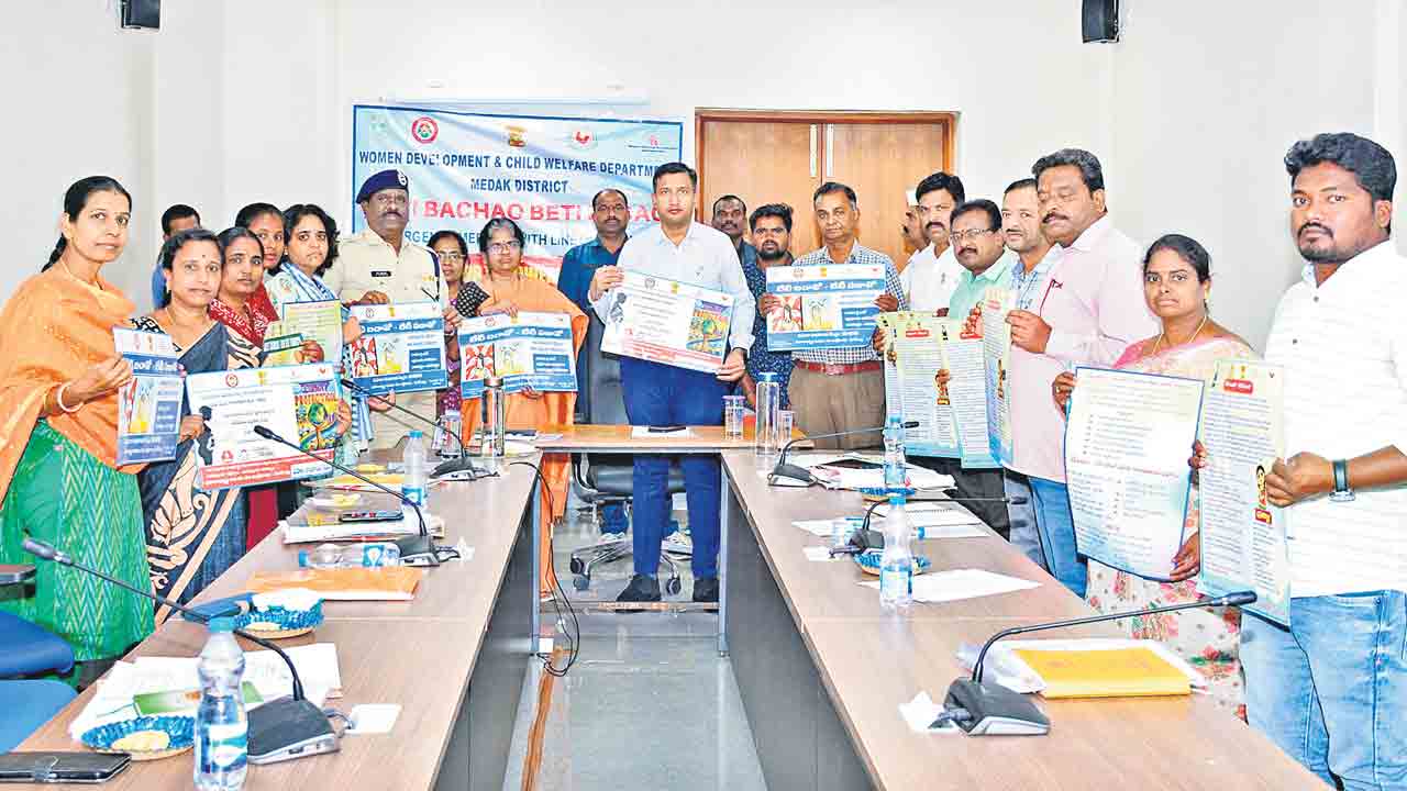 బాల్య వివాహాలను అరికట్టాలి