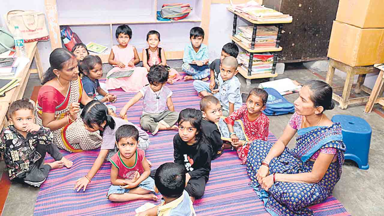 గుడ్లు గుట్కాయ స్వాహా