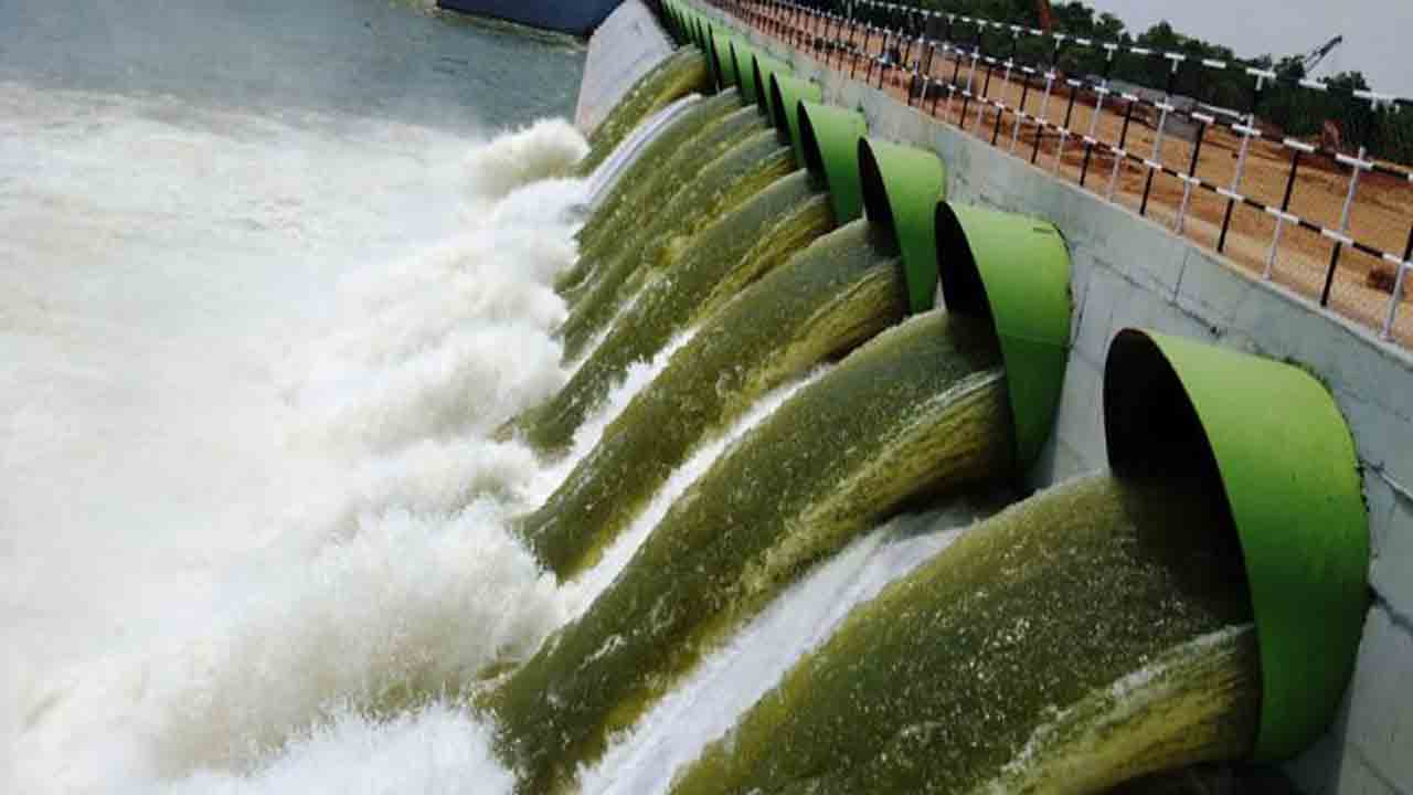 అన్నారం బరాజ్‌ నుంచి నీటి విడుదల