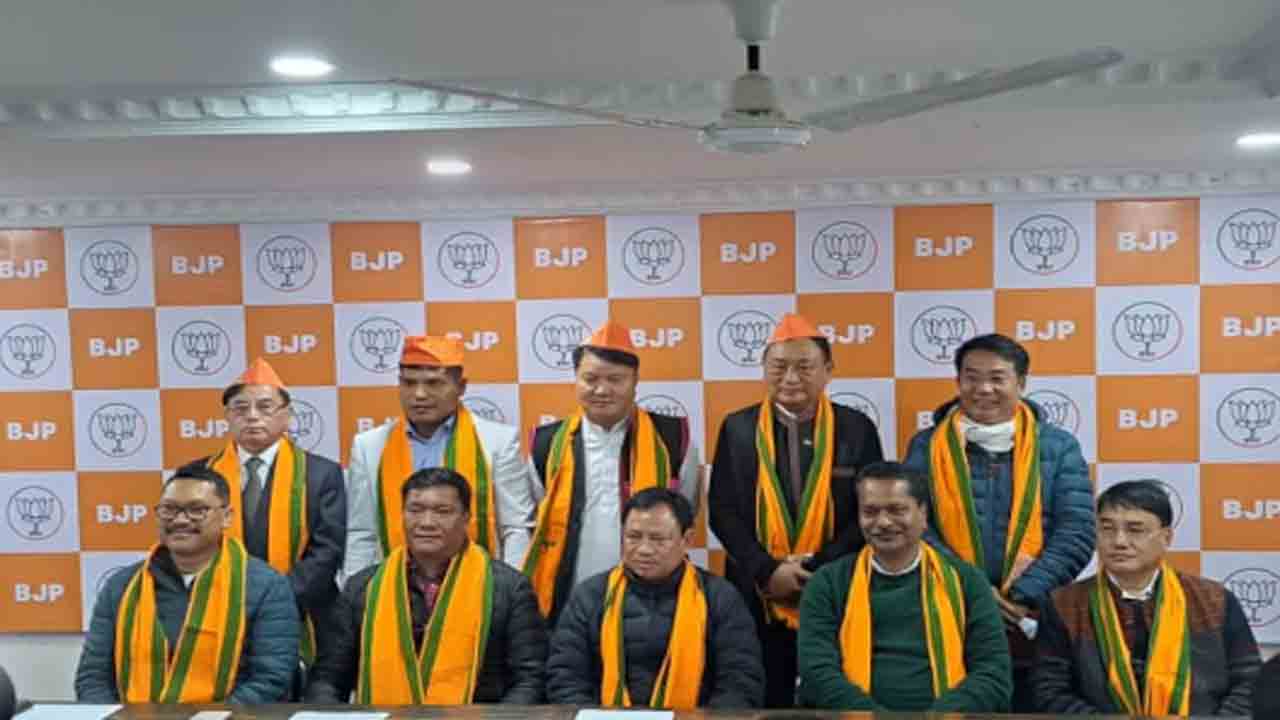 Arunachal MLAs Join BJP | నలుగురు అరుణాచల్‌ ప్రదేశ్‌ ఎమ్మెల్యేలు.. బీజేపీలో చేరిక