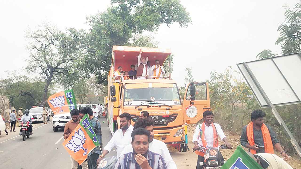 బీజేపీ సంకల్ప యాత్ర అట్టర్‌ప్లాప్‌