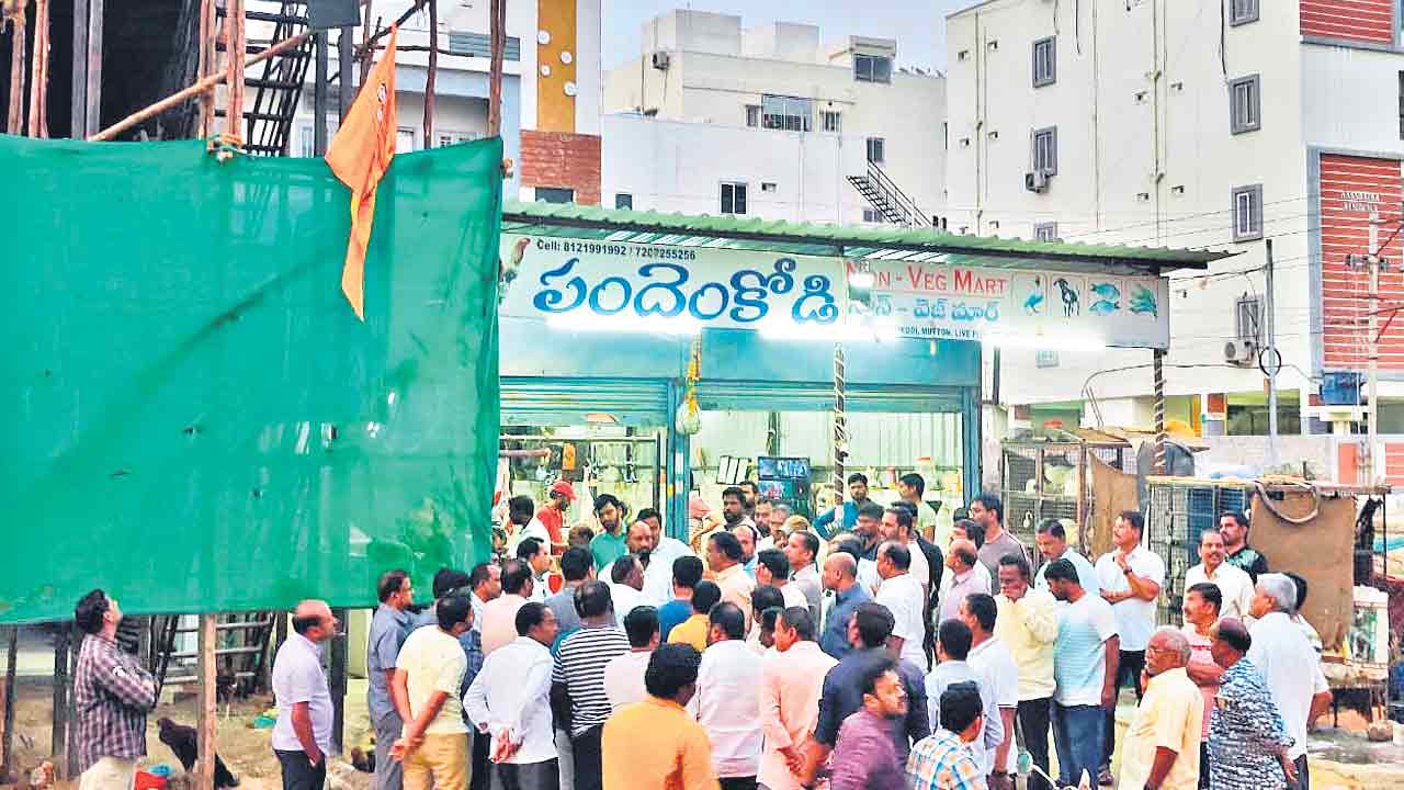 Illegal Constructions | ఈ అంతస్తులకు అడ్డేలేదా.. అక్రమ కట్టడాలపై చర్యలేవి?