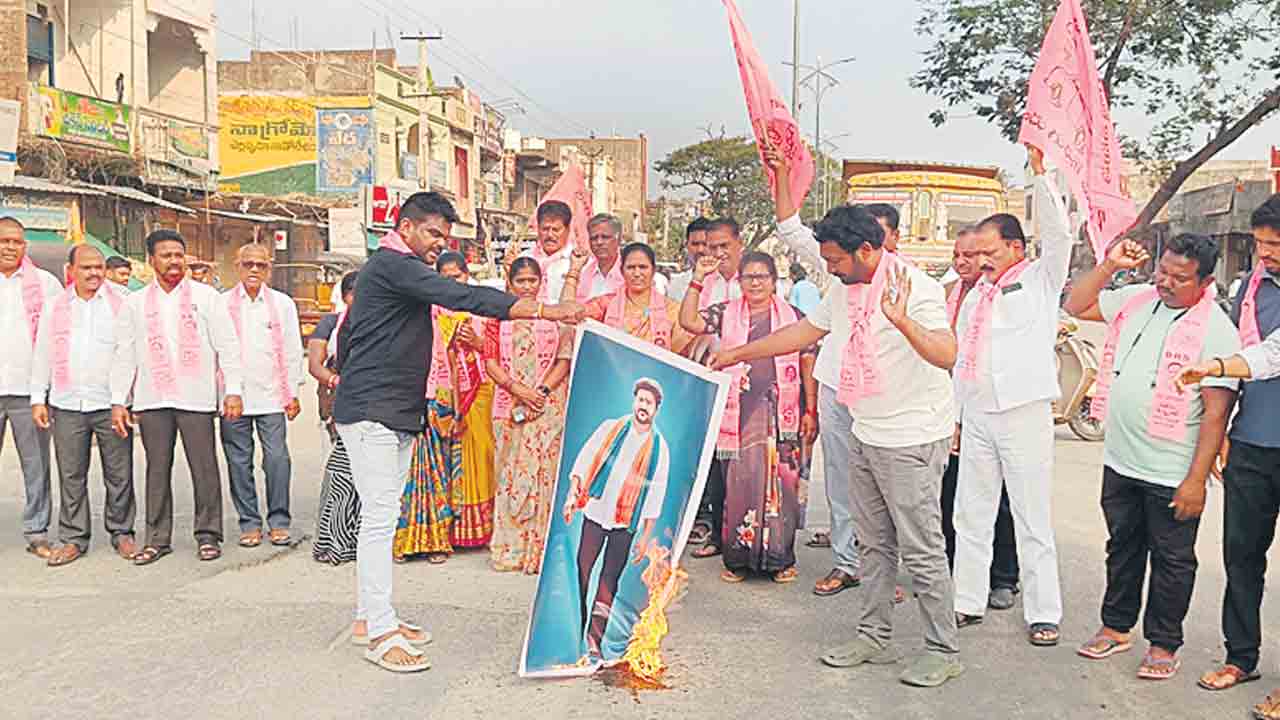 కేసీఆర్‌ను దూషిస్తే ఖబడ్దార్‌