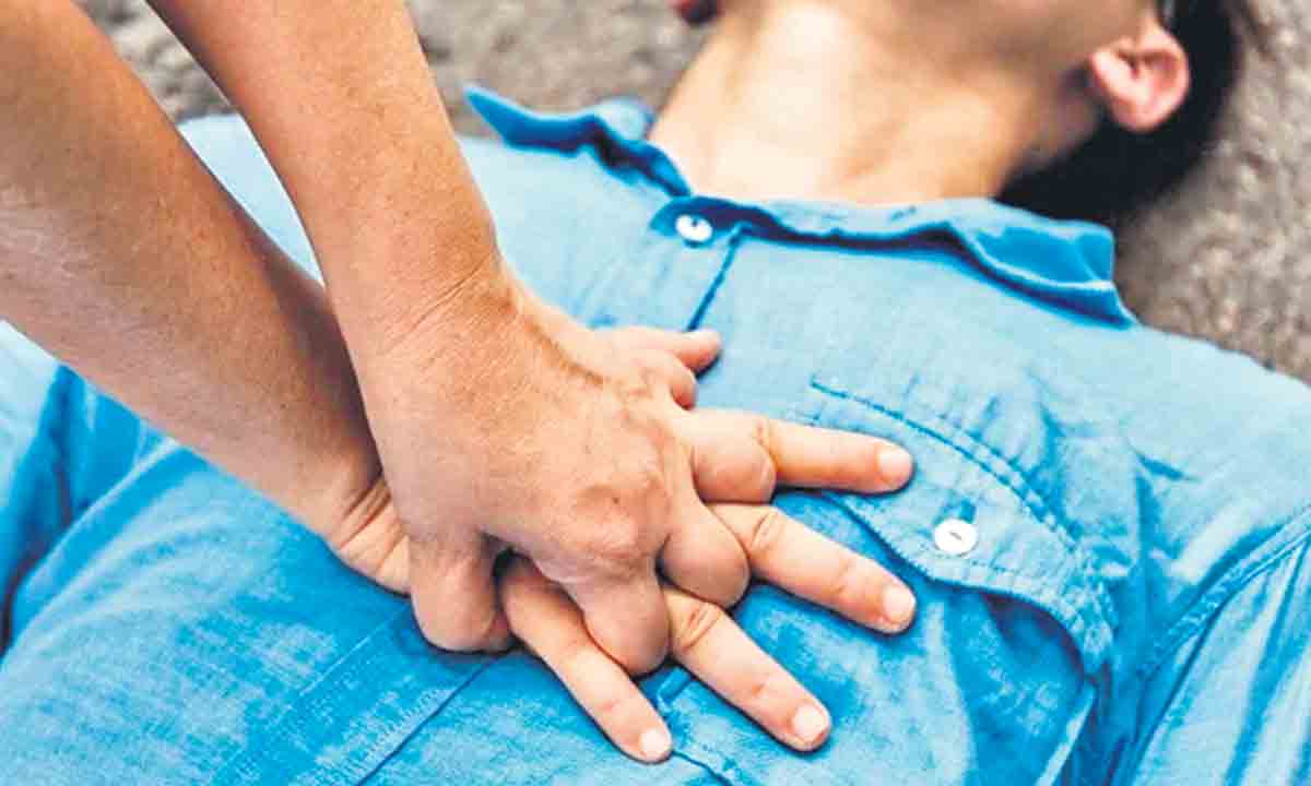 సీపీఆర్‌పై నేటి నుంచి గాంధీలో ఉచిత శిక్షణ