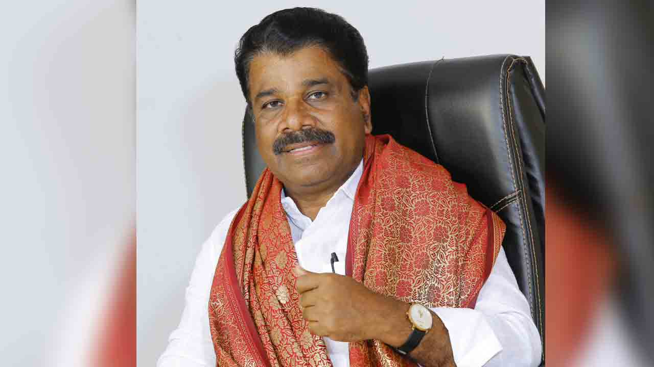 కాంగ్రెస్లో చలమల్ల చేరిక లొల్లి