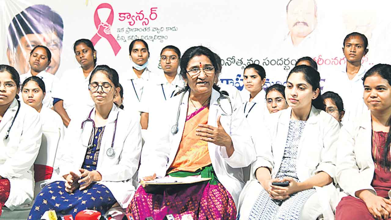 క్యాన్సర్‌ను ప్రాథమిక దశలోనే గుర్తించాలి