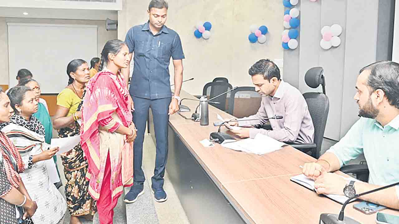 సమస్యల పరిషారానికి కృషి