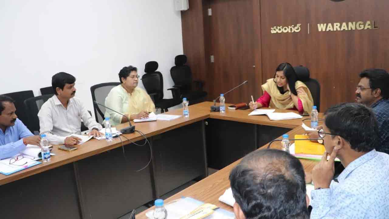 కళాశాలల అభివృద్ధికి సమష్టిగా కృషి చేయాలి