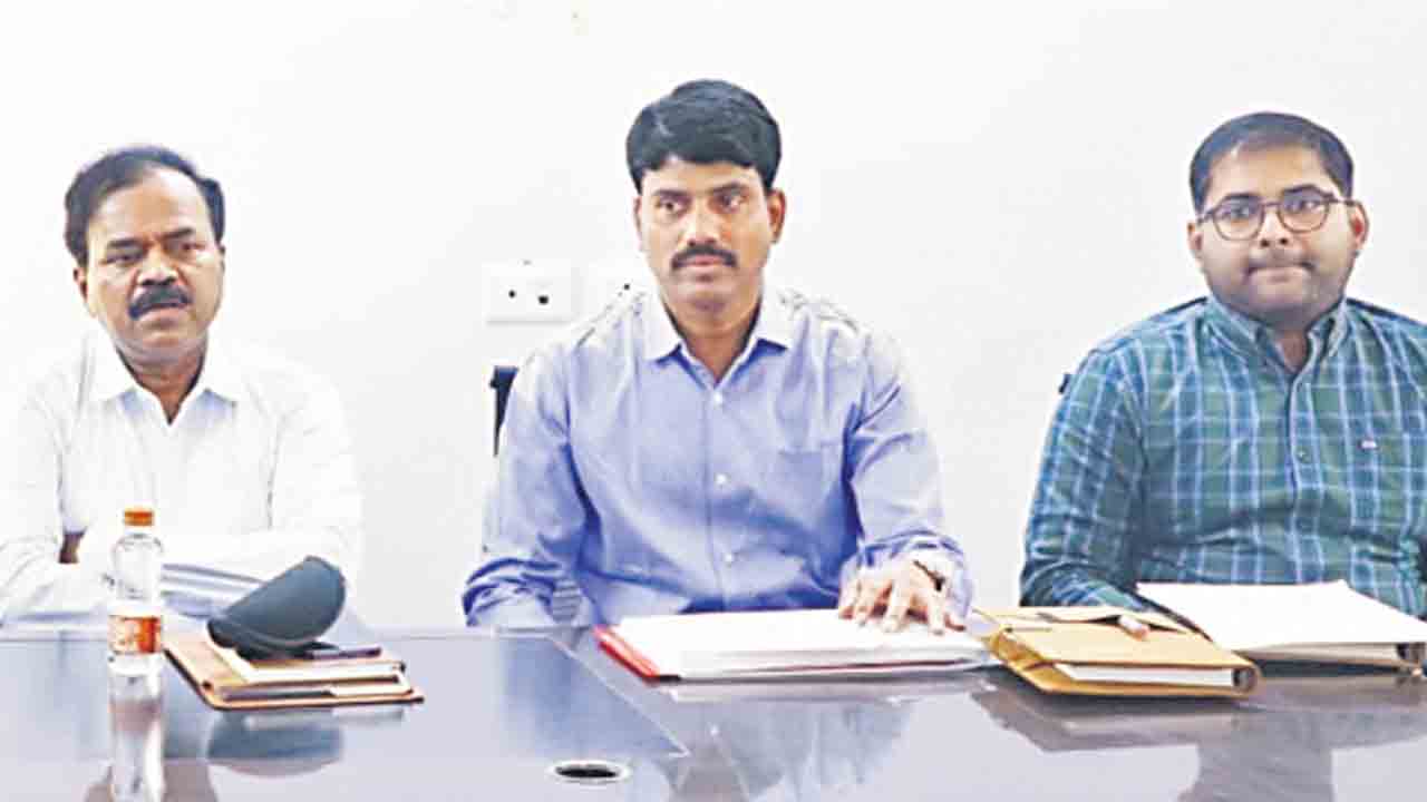 మహిళా సాధికారతకు కృషి