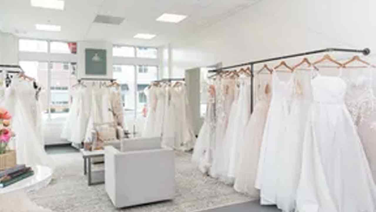 అదిరేటి డ్రెస్సు మేమేస్తే..!