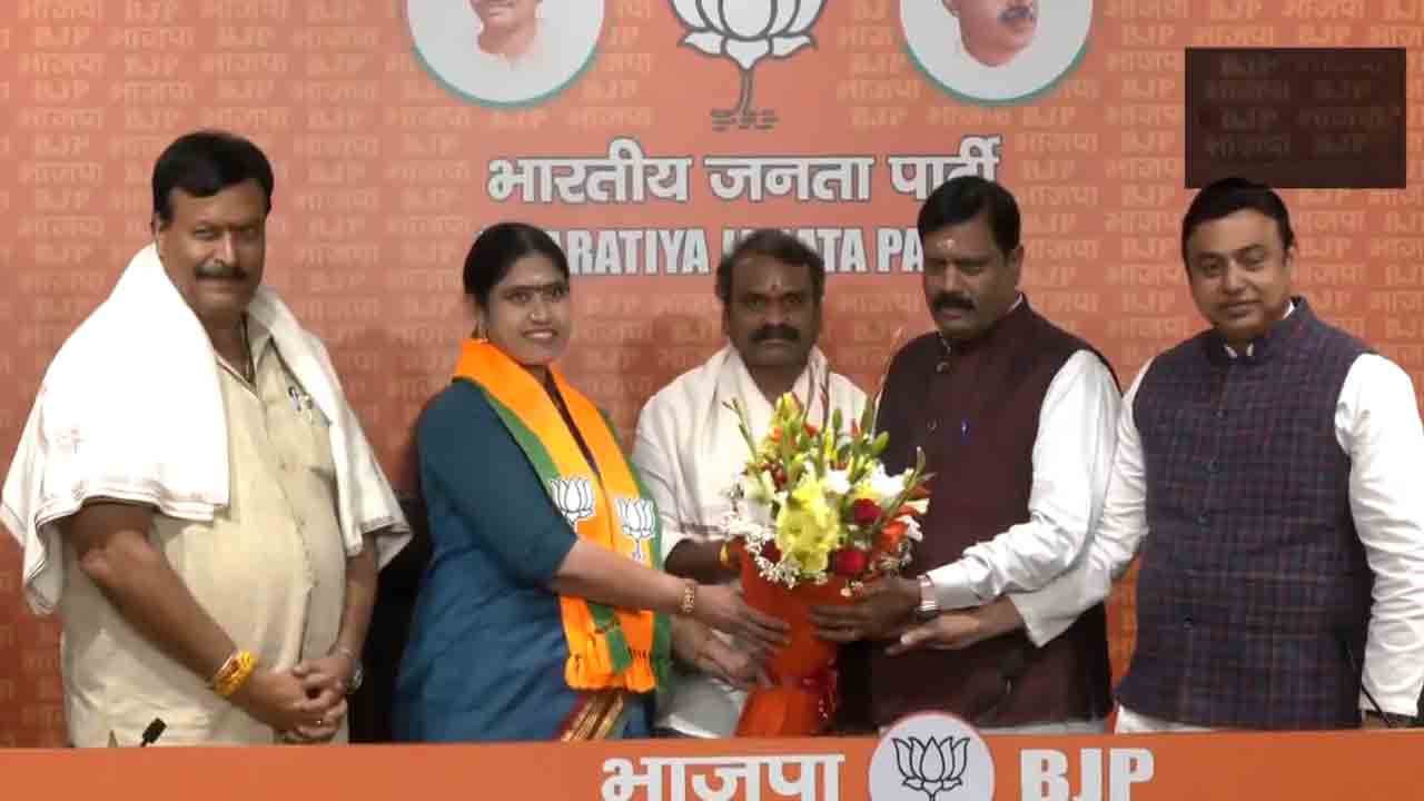 Vijayadharani | తమిళనాడులో కాంగ్రెస్‌ పార్టీకి షాకిచ్చిన మహిళా ఎమ్మెల్యే..!