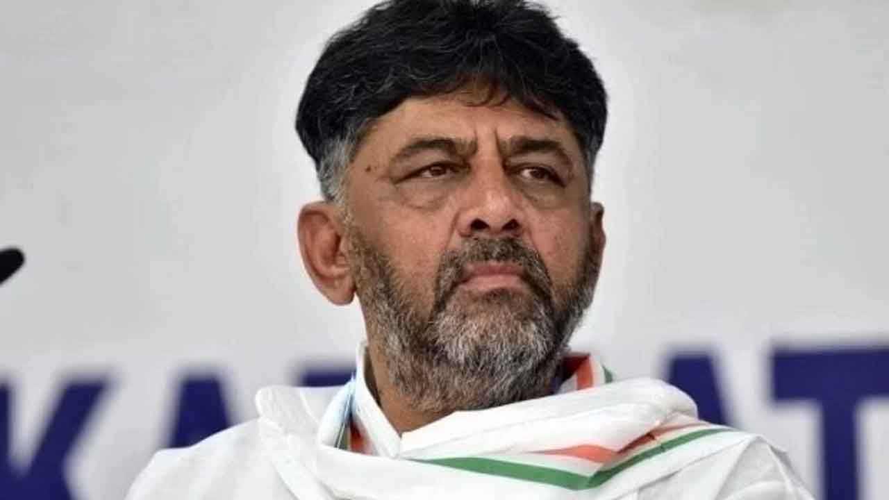 డీకే శివకుమార్‌పై లోకాయుక్త కేసు