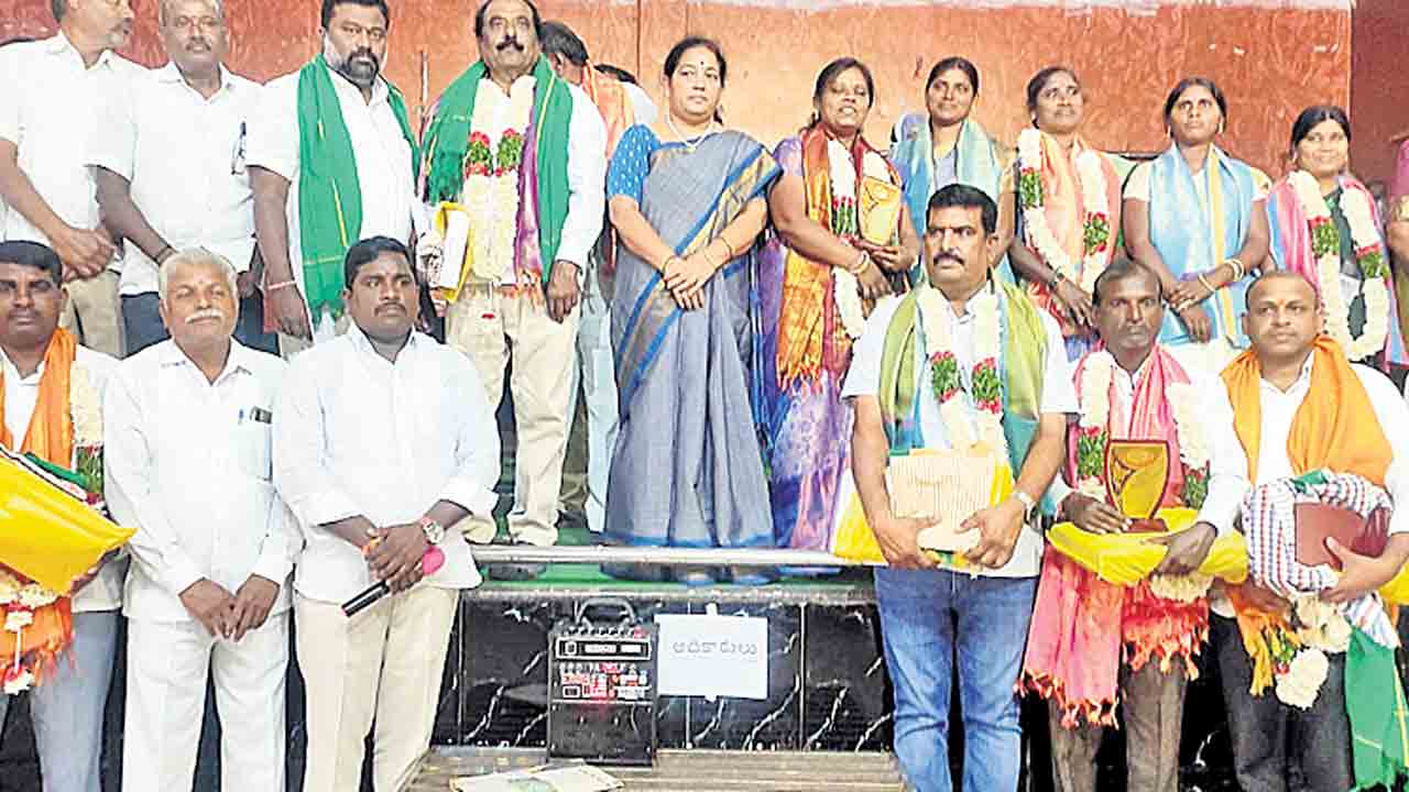 సర్పంచ్‌ల సేవలు మరువలేనివి