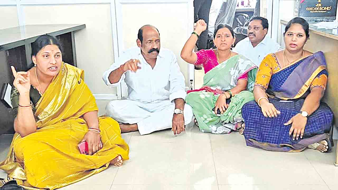 నిధుల కేటాయింపుపై రగడ