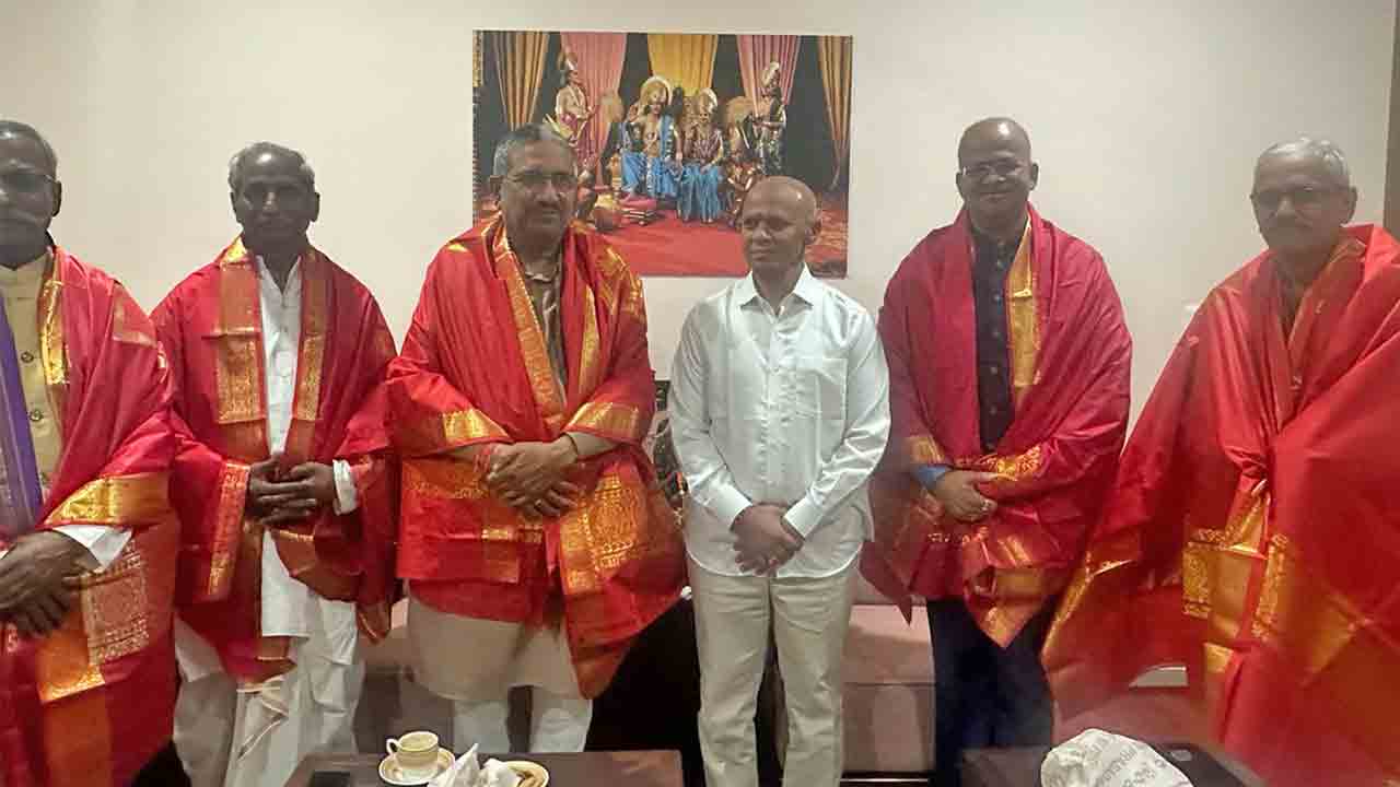 Ayodhya | అయోధ్యలో భక్తుల రద్దీ క్రమబద్ధీకరణపై ట్రస్టు ప్రతినిధులకు టీటీడీ అవగాహన