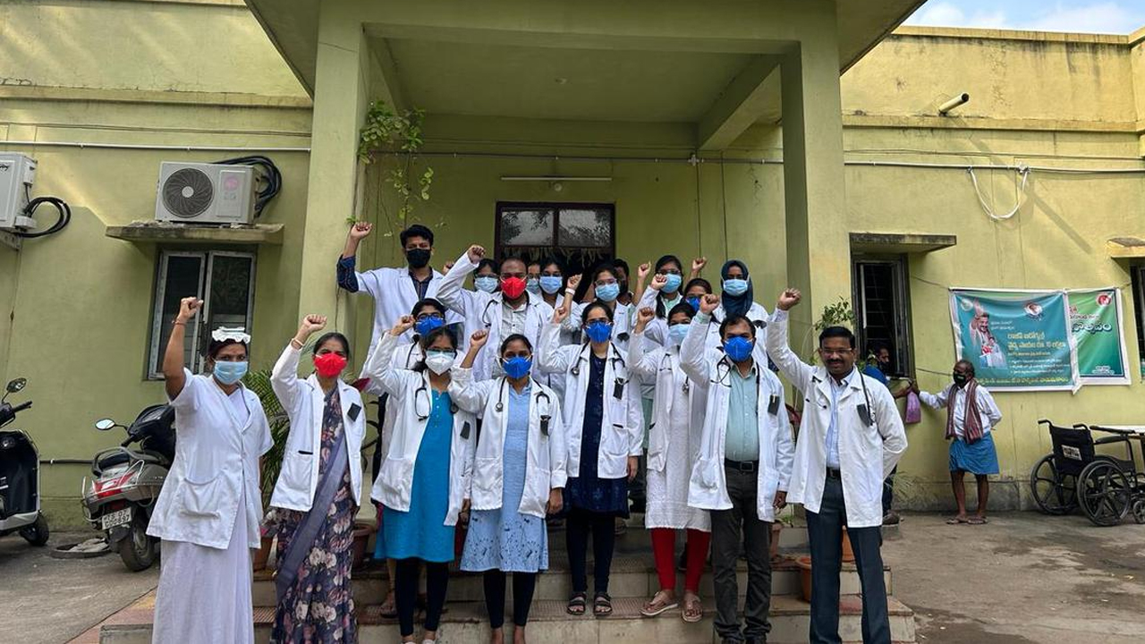 Kamareddy | వైద్యం చేయమంటారా..? ఎలుకలు పట్టమంటారా? రేవంత్‌ ప్రభుత్వంపై వైద్యుల మండిపాటు..!