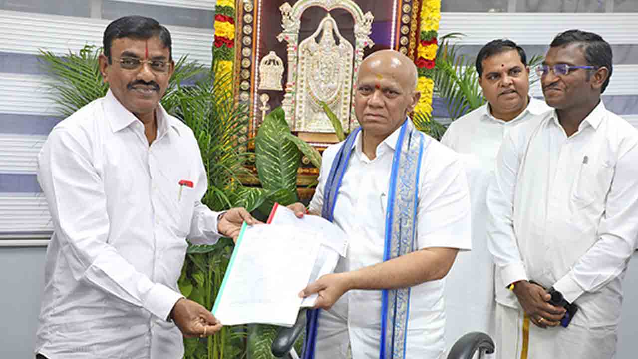 Donations | టీటీడీ ట్రస్టులకు రూ. 21 లక్షలు విరాళం అందజేత