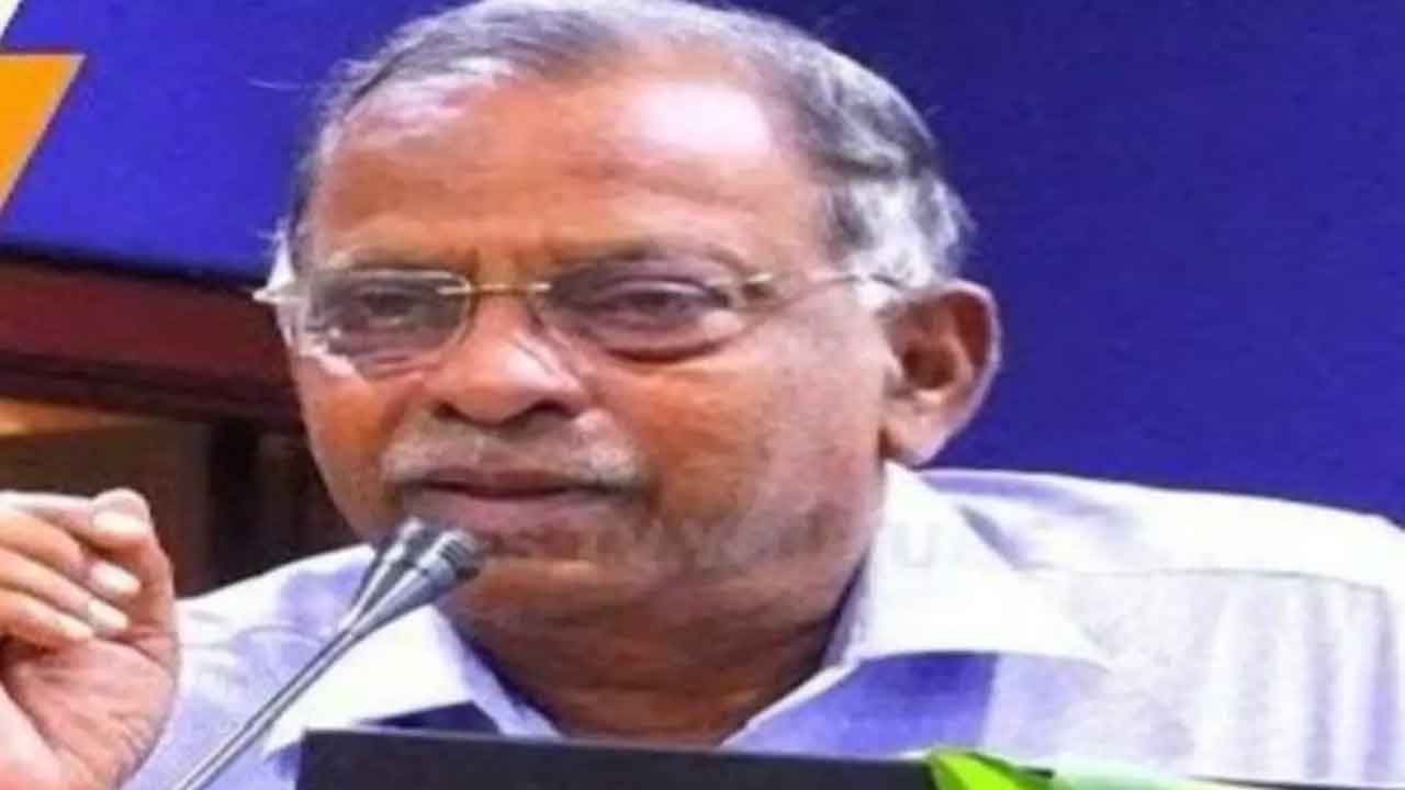 ఈఎన్సీ మురళీధర్‌రావు రాజీనామా ఆమోదం