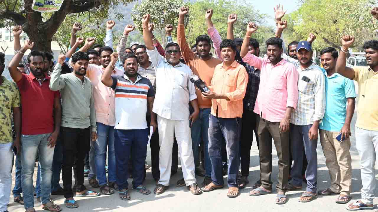 మీటర్‌ రీడింగ్‌కు మేమెళ్లం!