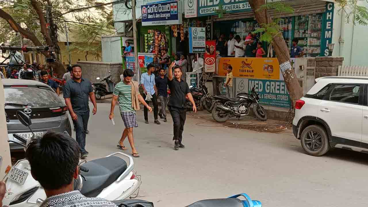 Family Star | కూకట్‌పల్లిలో ఫ్యామిలీ స్టార్‌.. విజయ్‌ దేవరకొండ షూటింగ్ విజువల్స్‌ వైరల్