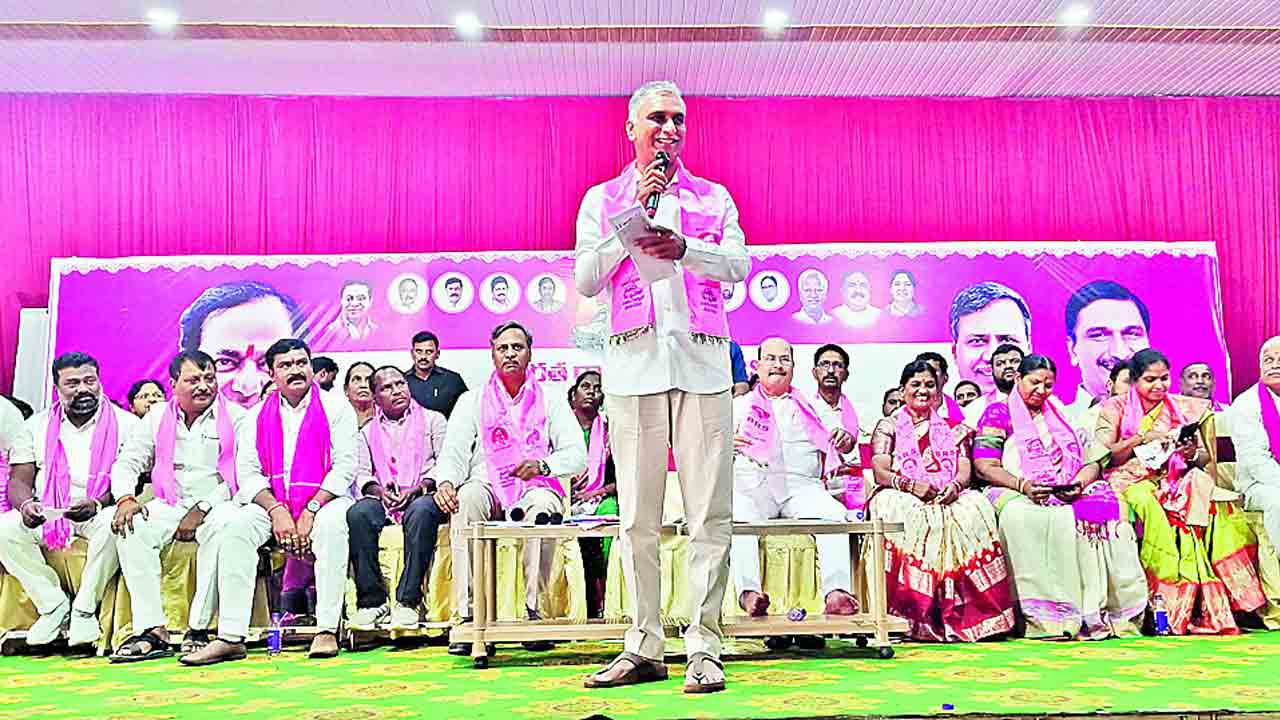 భవిష్యత్‌ మనదే.. బీఆర్‌ఎర్‌ది ప్రజల పక్షం