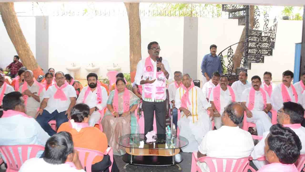 బీఆర్‌ఎస్‌ అభ్యర్థిని గెలిపించుకుందాం..