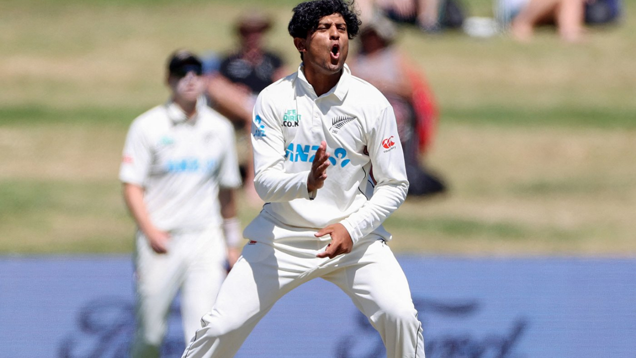 Rachin Ravindra: తొలి టెస్టులో బ్యాట్‌తో.. ఇప్పుడు బంతితో.. రఫ్ఫాడిస్తున్న రచిన్‌