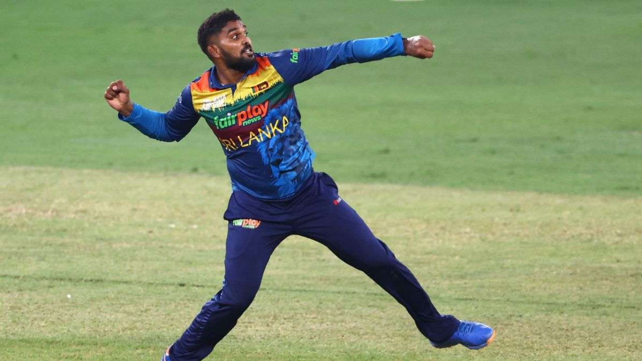 Hasaranga vs Umpire | అంపైరింగ్‌ చేతకాకుంటే వేరే పని చేసుకో..  అంపైర్‌పై శ్రీలంక సారథి ఆగ్రహం