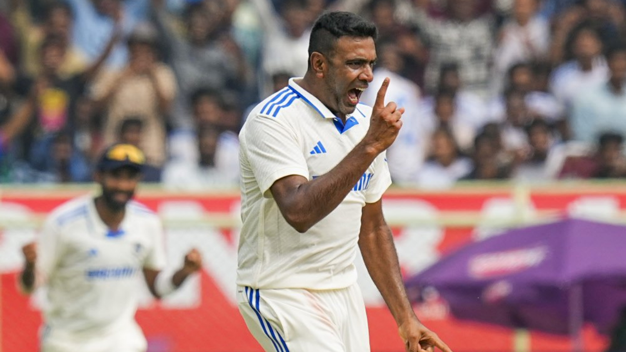 IND vs ENG 3rd Test | బ్రావో నుంచి క్రాలే దాకా.. అశ్విన్‌ కీలక మైలురాళ్ల వికెట్ల జాబితా ఇదే..