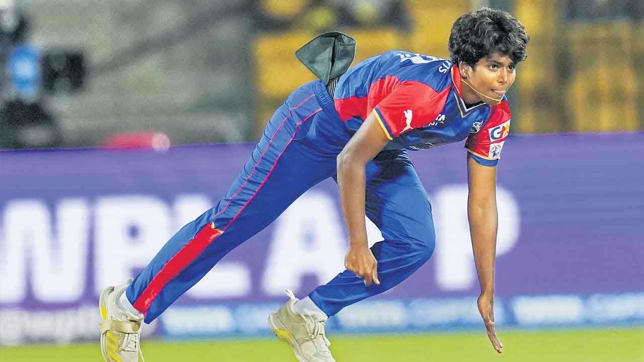 అరుంధతికి జరిమానా