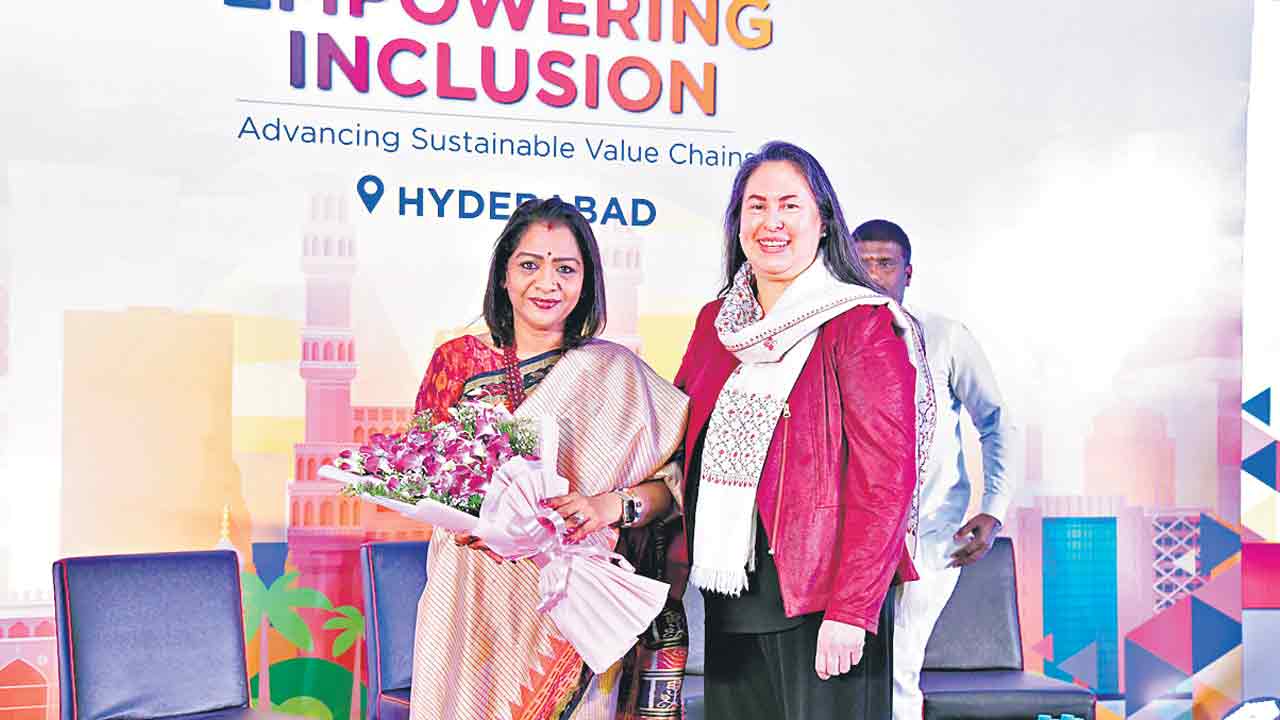 మహిళా సాధికారతతోనే బలమైన ఆర్థిక వ్యవస్థ