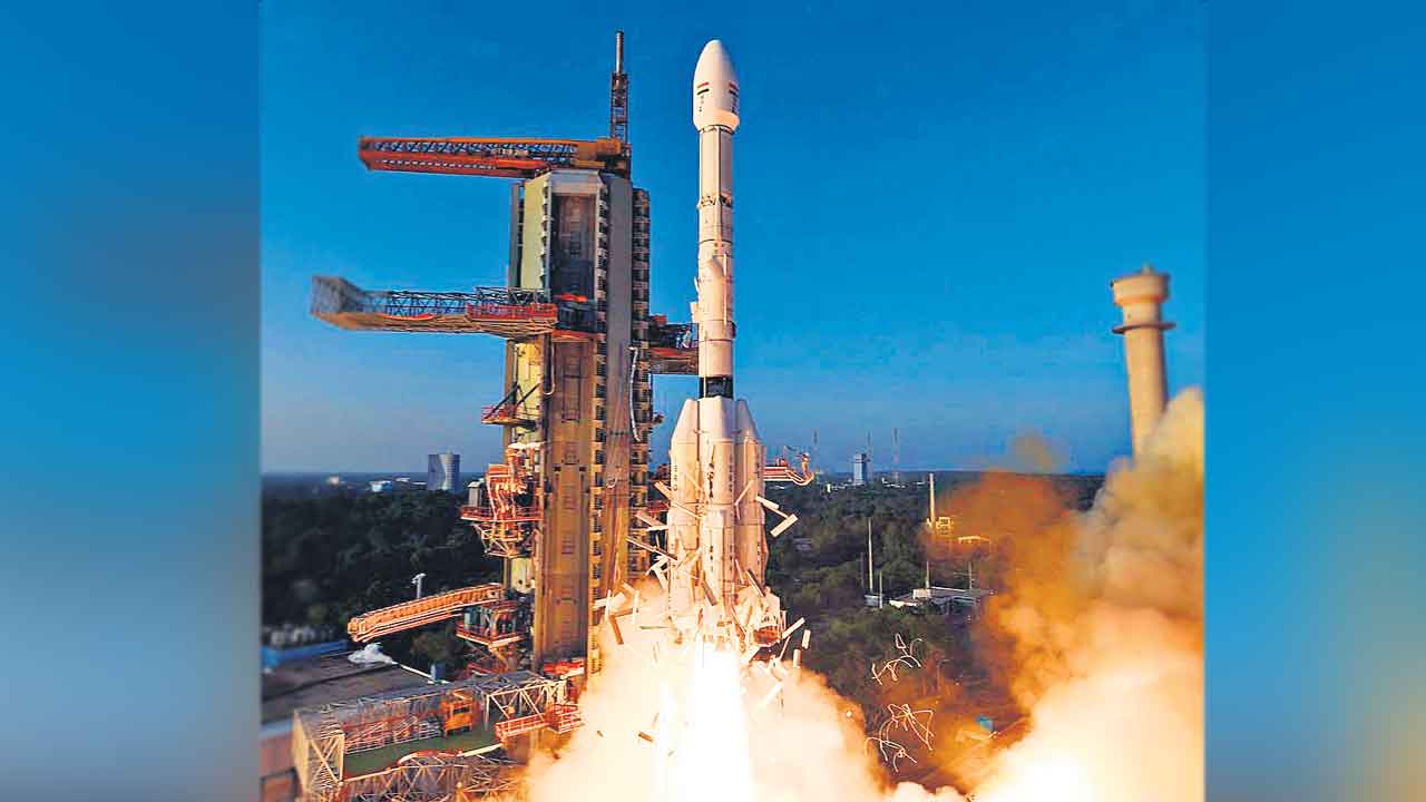 నింగిలోకి నాటీ బాయ్‌