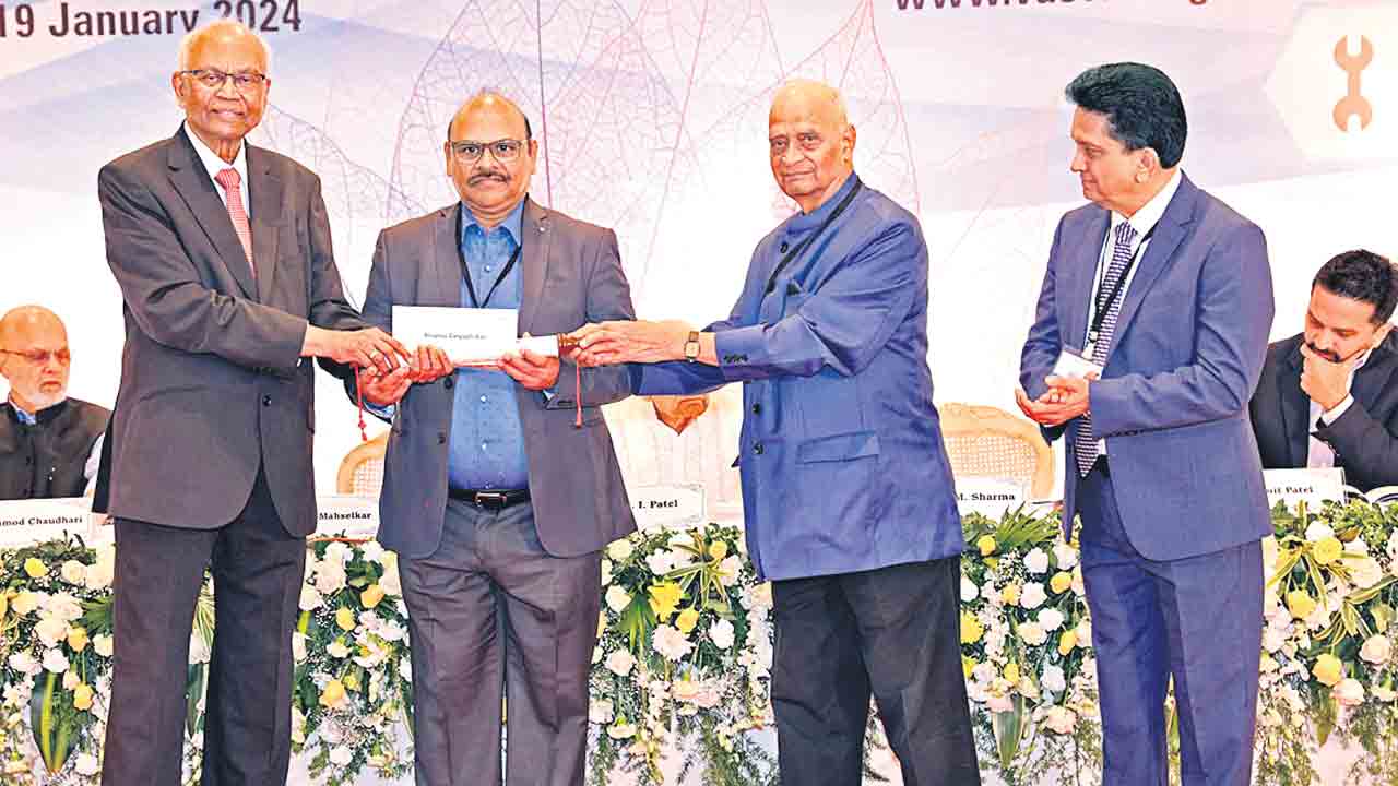 ఐఐసీటీ సైంటిస్టుకు వాస్విక్‌ అవార్డు