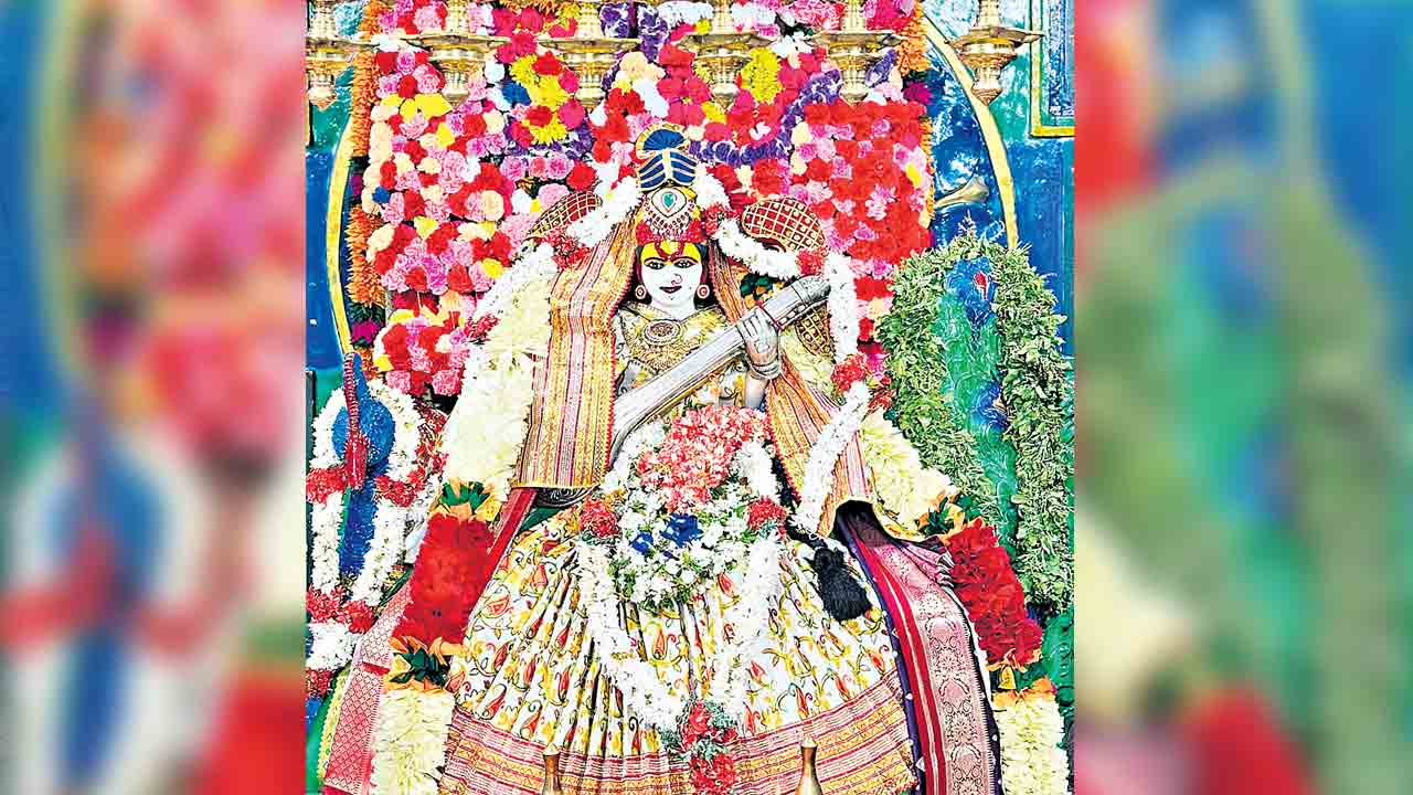 జ్ఞాన మూర్తి న‌మోన మామి