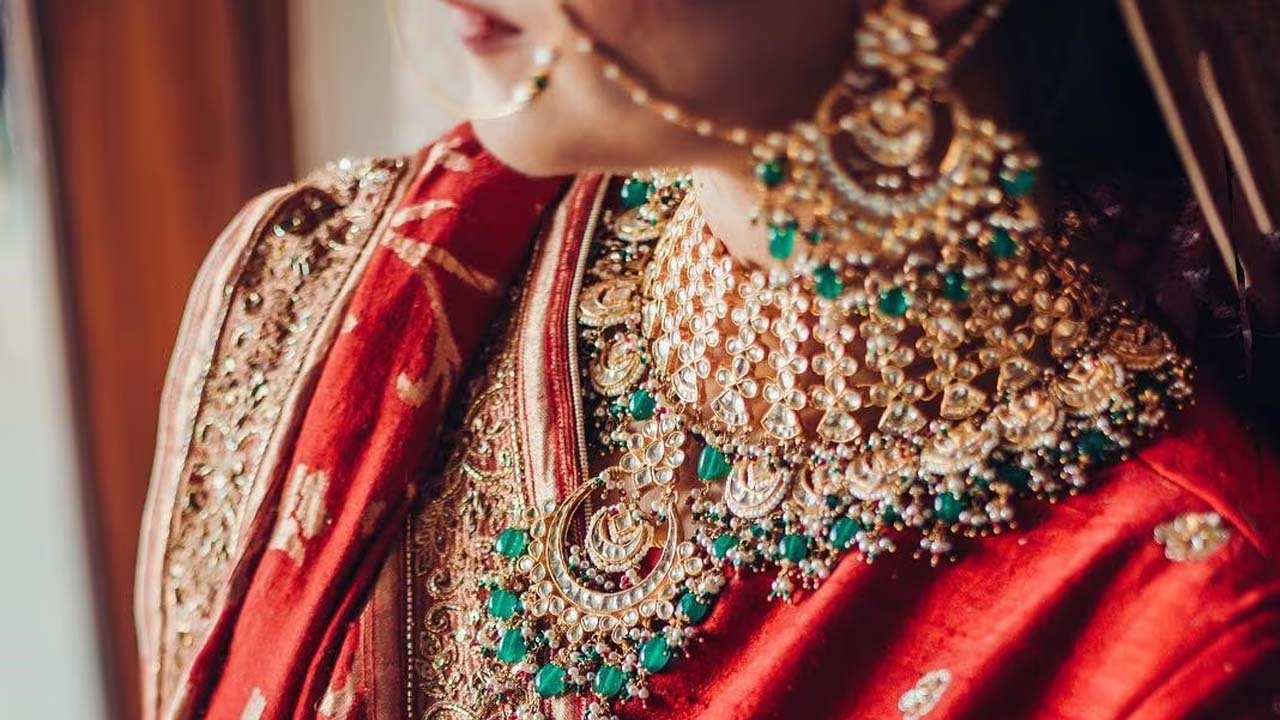 Gold Rates Hike | మగువలకు భారీ షాక్‌..! పెరిగిన బంగారం, వెండి ధరలు..!