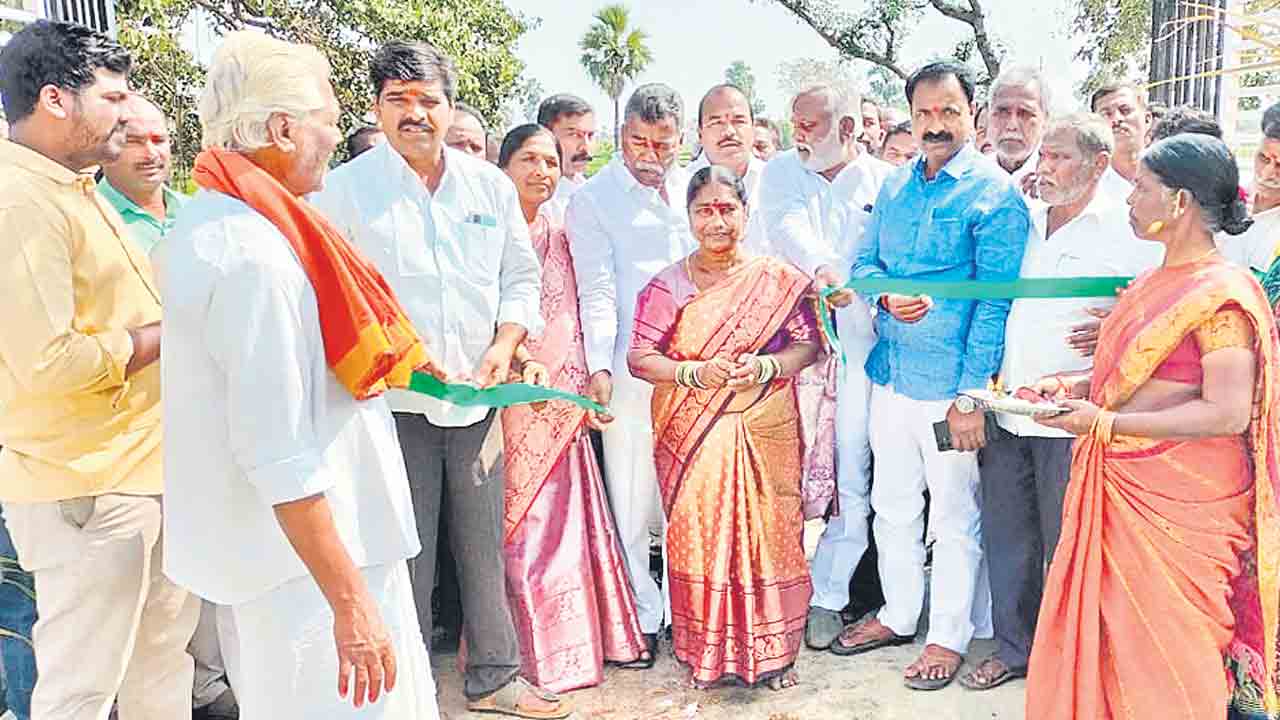 కోనాపూర్‌ ప్రభుత్వ పాఠశాల ప్రారంభం