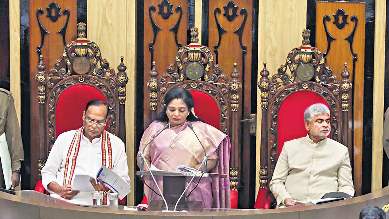 Governor Tamilisai | టీఎస్‌పీఎస్సీ ద్వారా 2 లక్షల కొలువులిస్తం: గవర్నర్‌ తమిళిసై