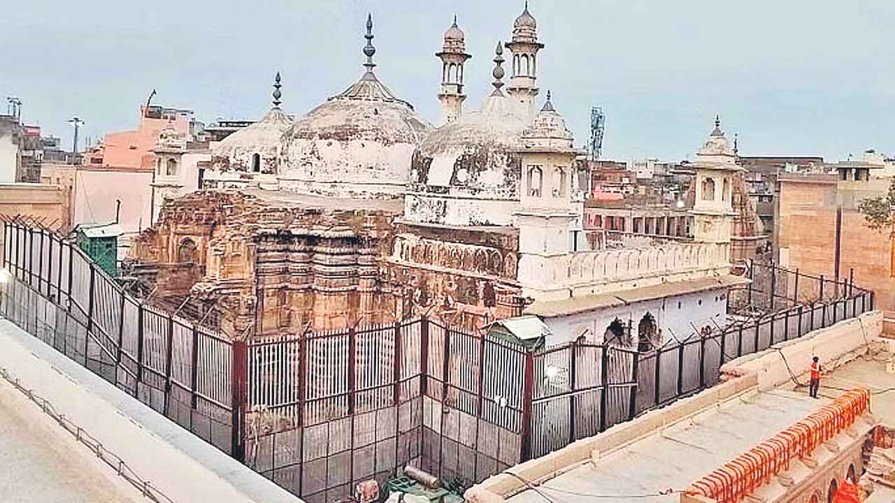 Gyanvapi Mosque | జ్ఞానవాపి మసీదులో పూజలు.. ఏడు రోజుల్లో పూజలకు ఏర్పాట్లు చేయాలని ఆదేశించిన వారణాసి కోర్టు