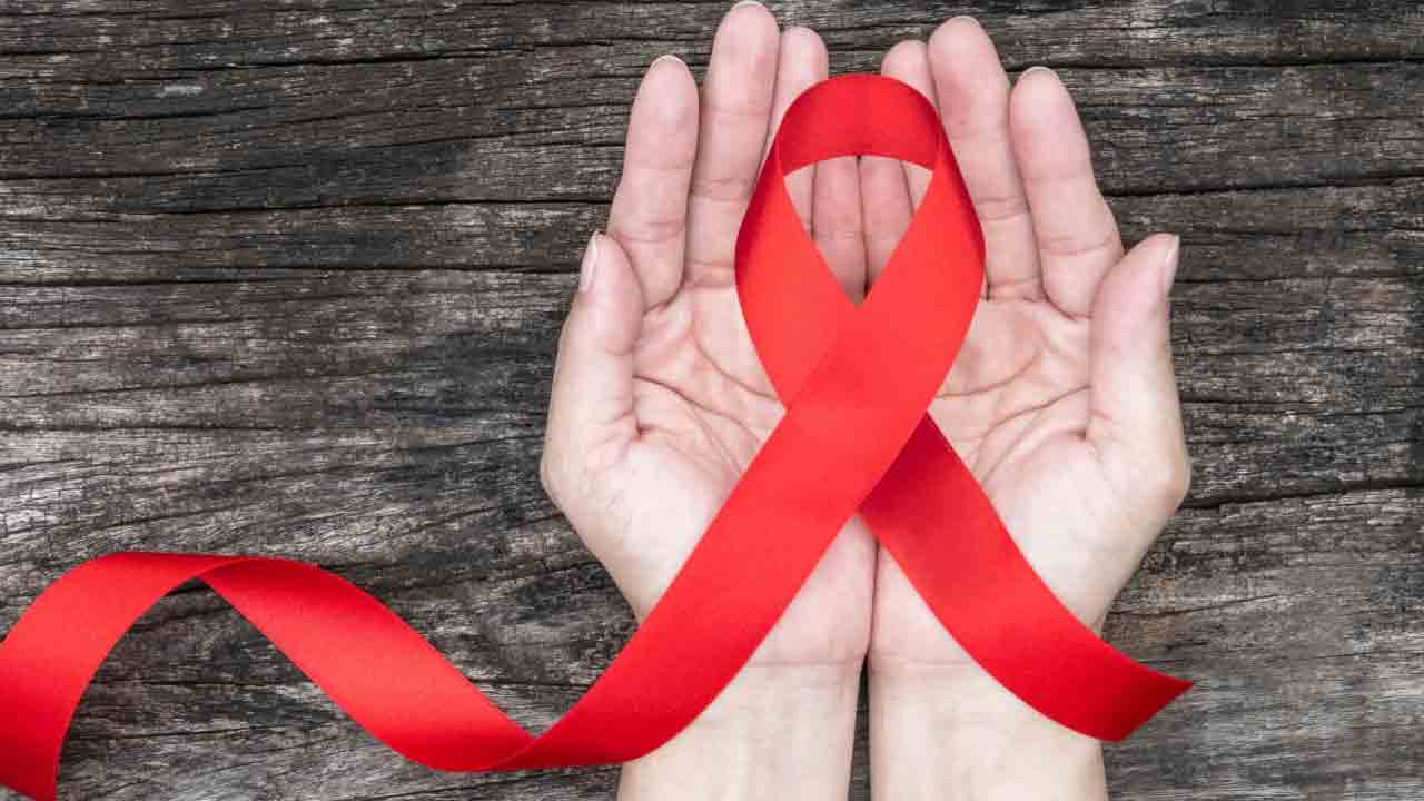 లక్నో జైలులో 63 మంది ఖైదీలకు హెచ్‌ఐవీ