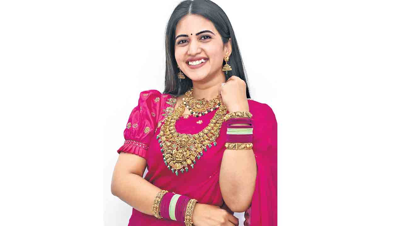 చీరకట్టులో క్యూట్‌ లుక్స్‌