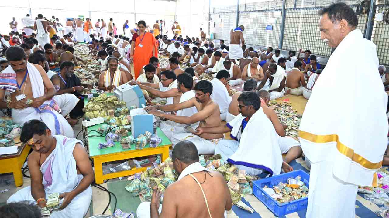 Srisailam Hundi | శ్రీశైల మల్లన్న హుండీ లెక్కింపు .. రూ.5.62 కోట్ల ఆదాయం