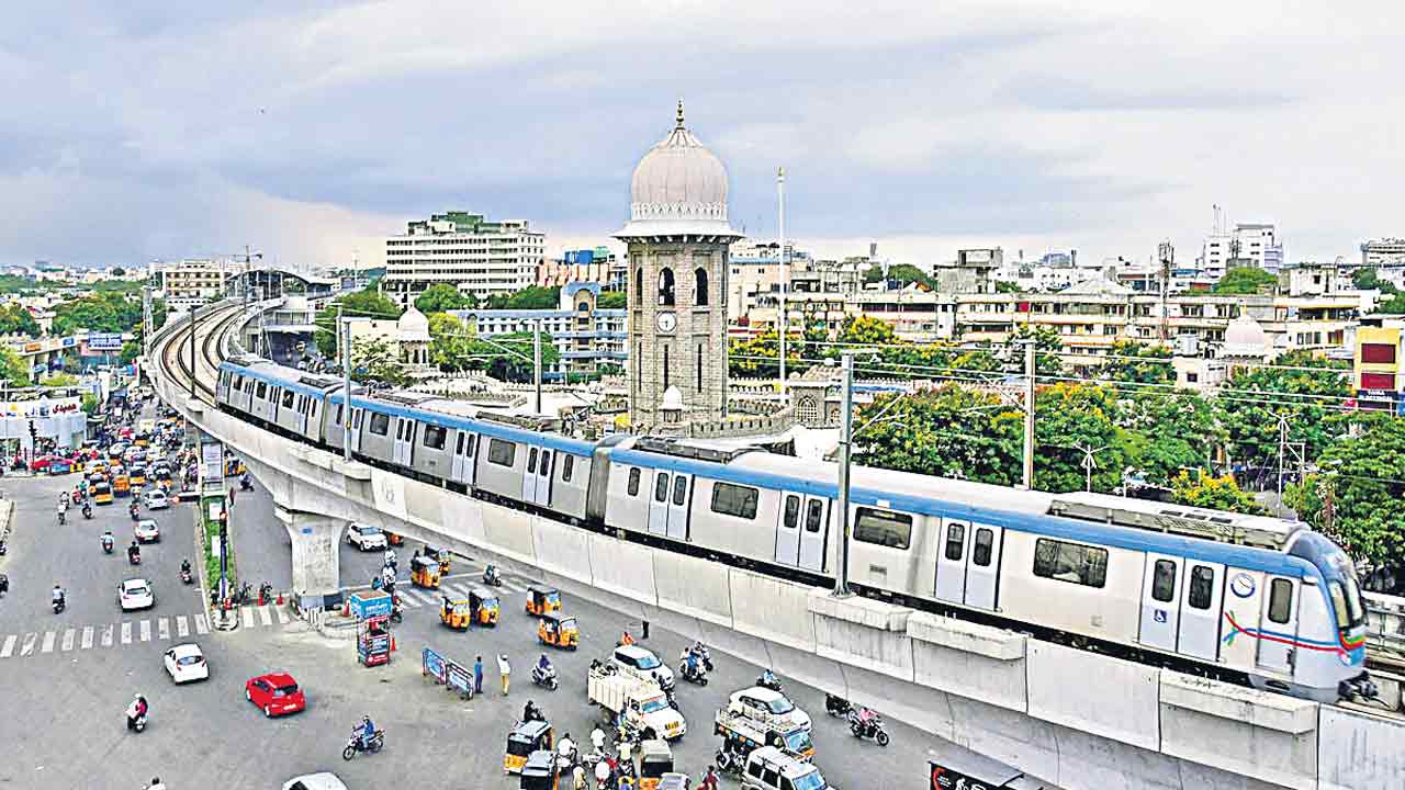 హైదరాబాద్‌ మెట్రో రైలును ఎప్పుడు ప్రారంభించారు?